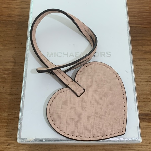 Michael Kors | Ballet Pink Leather Heart Bag Charm Key Chain With Box - Picture 11 of 11